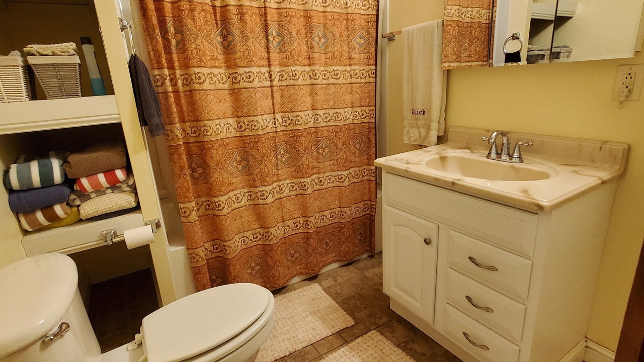 Photo of Bathroom in Quick