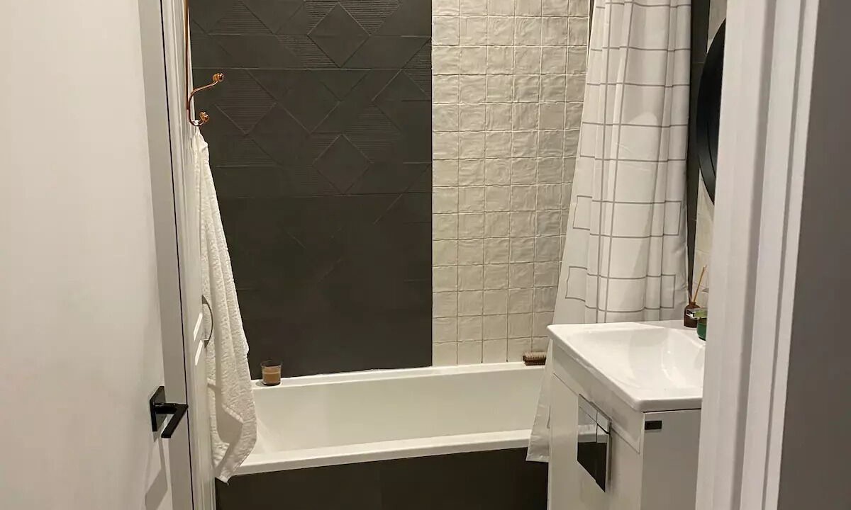 Photo of Bathroom in Bedford-Stuyvesant
