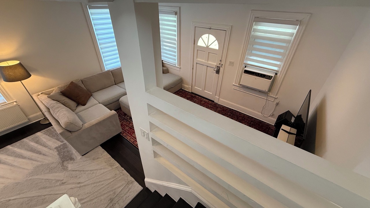 Photo of Livingroom in Fairlawn