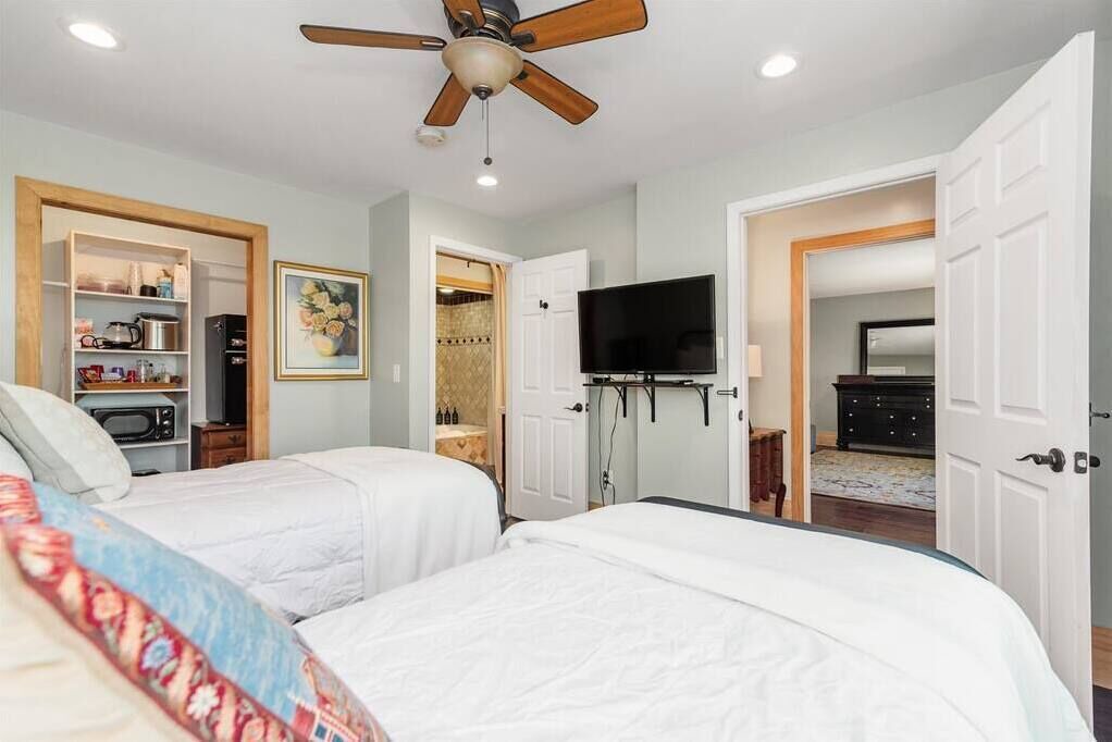 Photo of Bedroom in Kabletown
