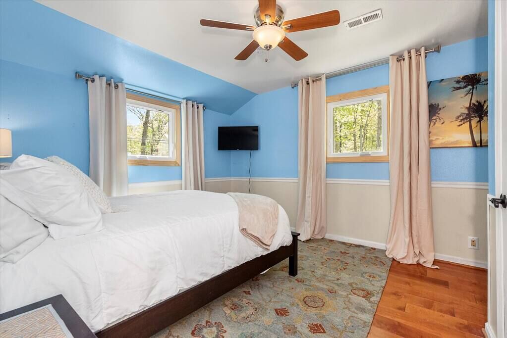 Photo of Bedroom in Kabletown