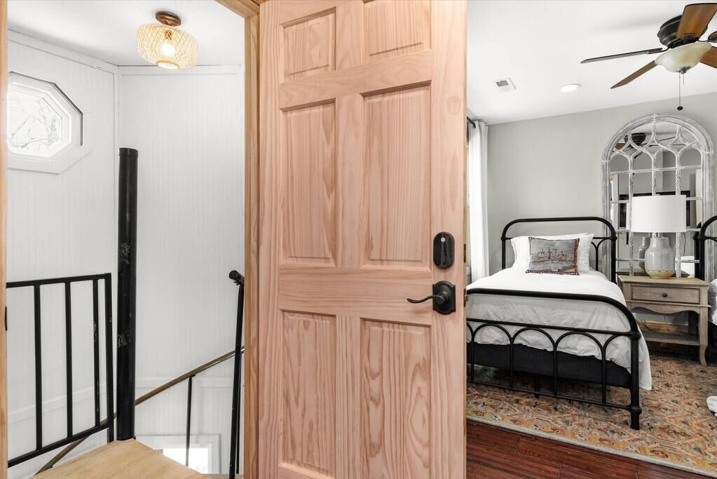 Photo of Bedroom in Kabletown