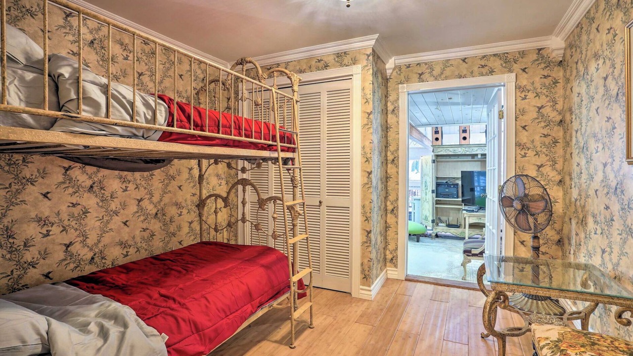 Photo of Bedroom in White Mills