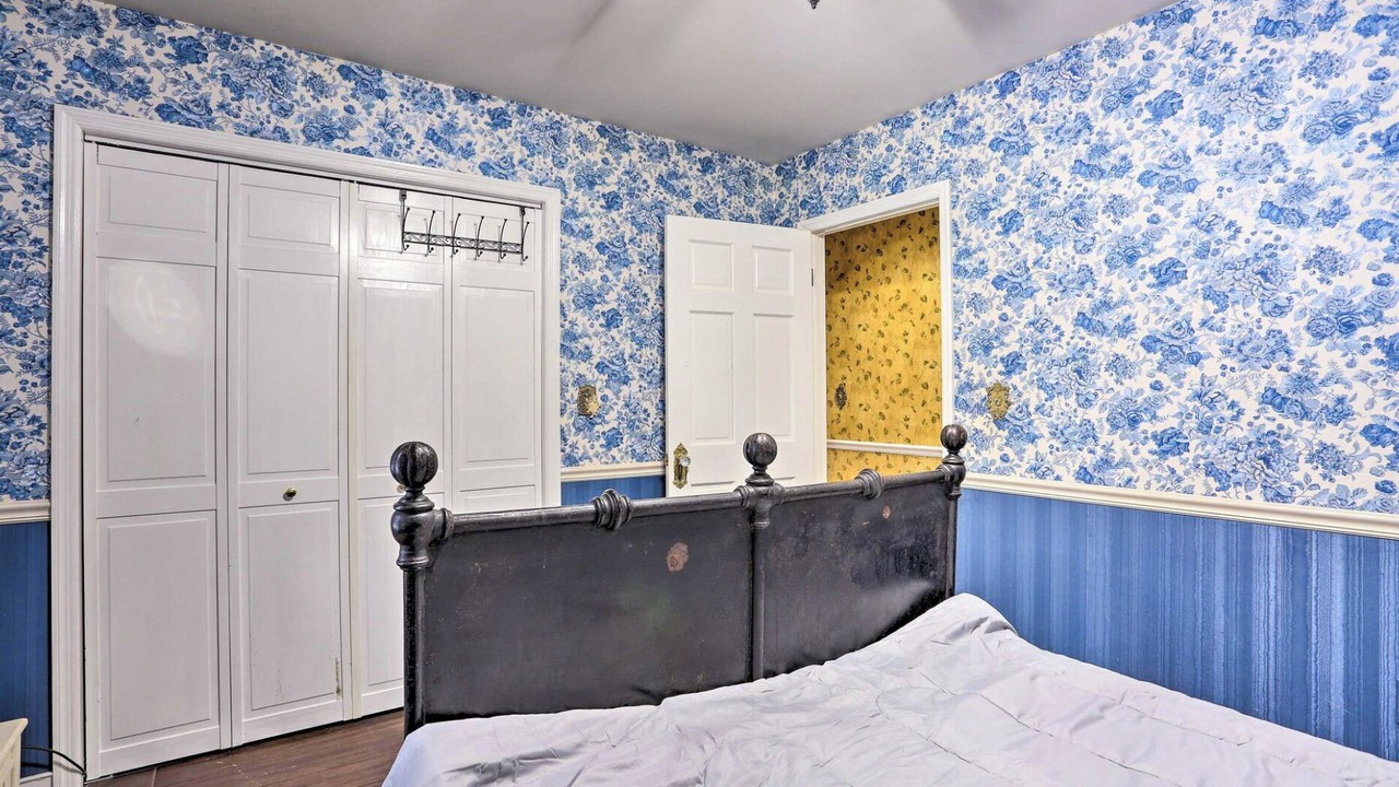 Photo of Bedroom in White Mills