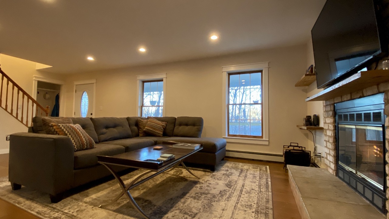 Photo of Livingroom in Gardiner
