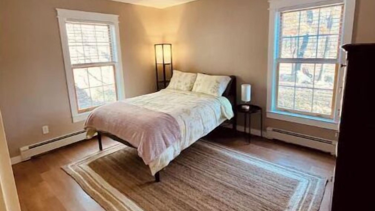 Photo of Bedroom in Gardiner
