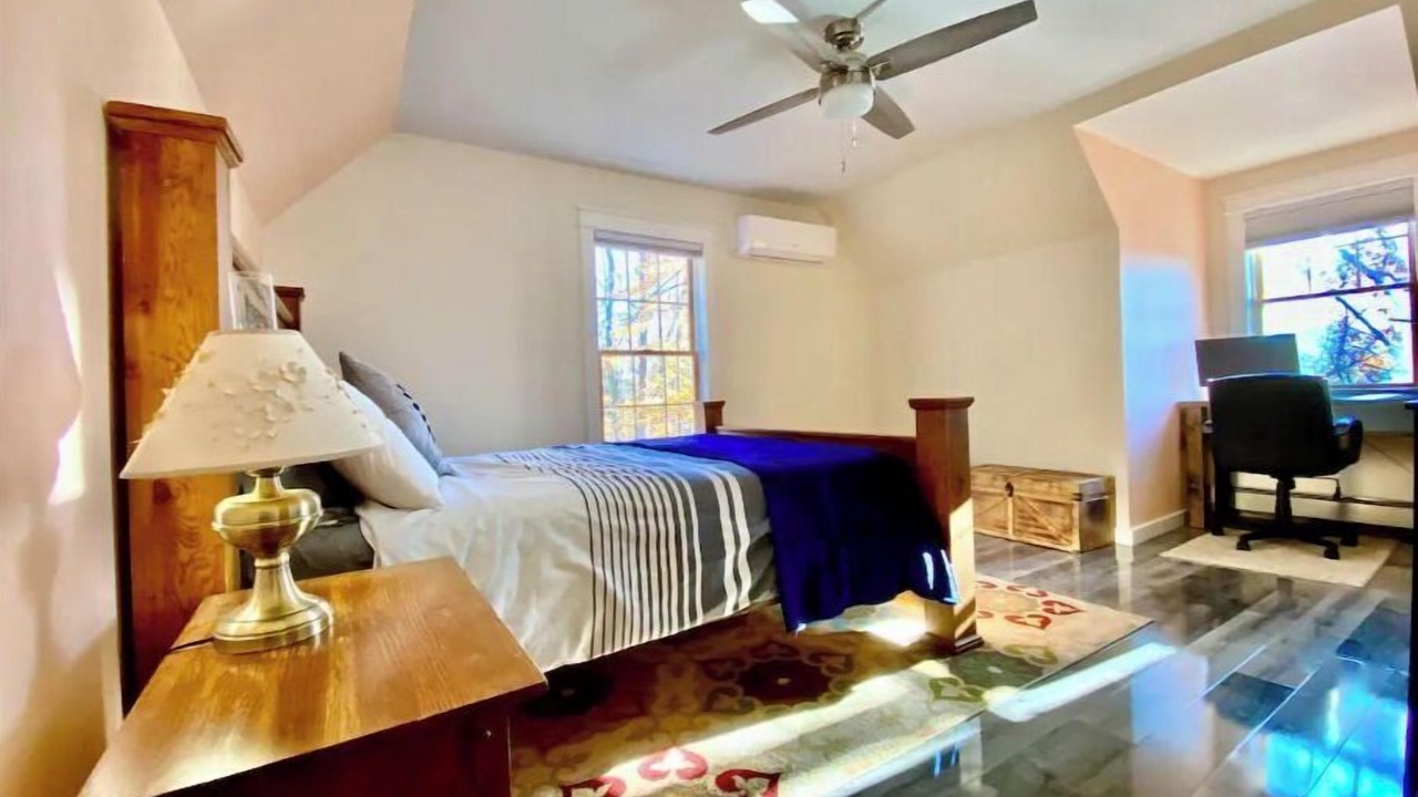 Photo of Bedroom in Gardiner