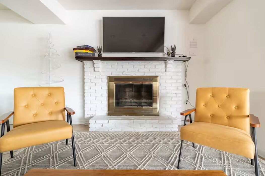 Photo of Livingroom in Marlton