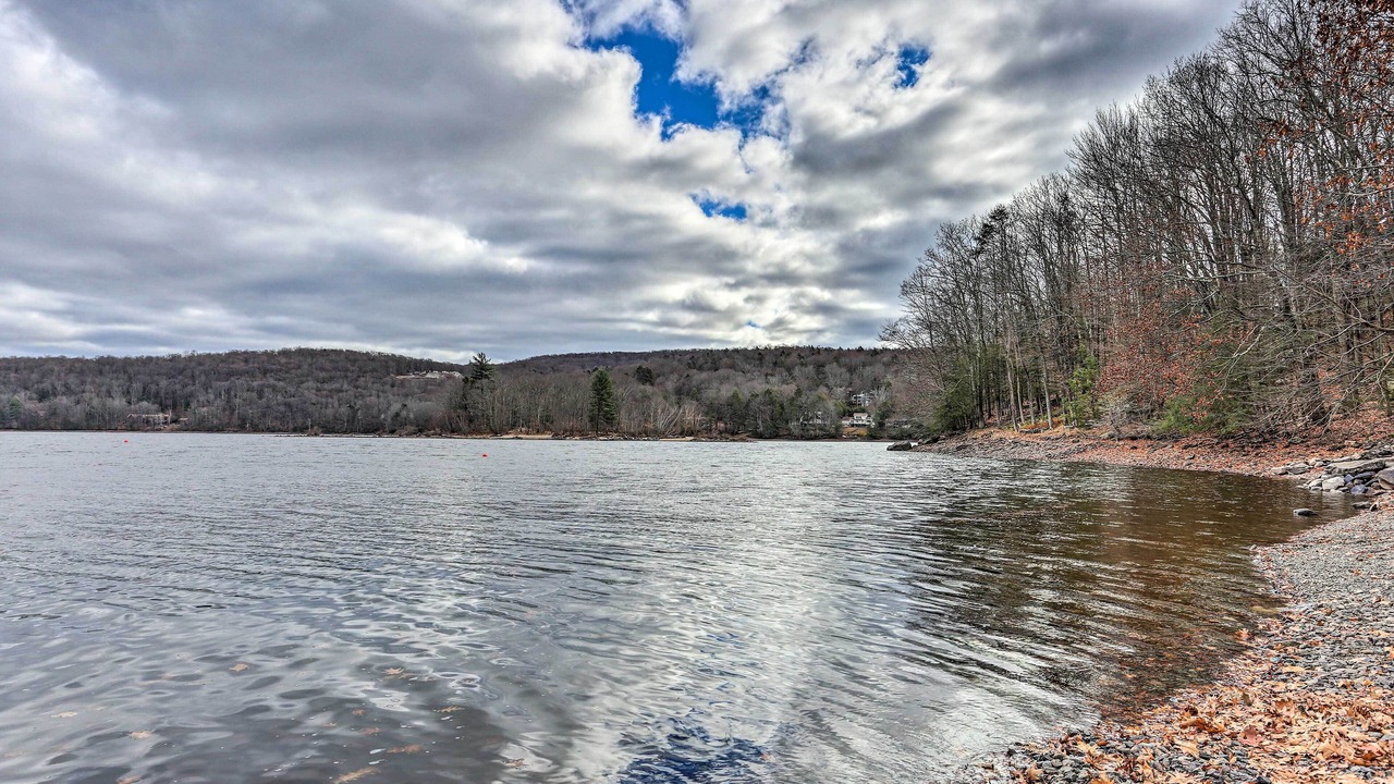Photo of Outdoor in Greentown