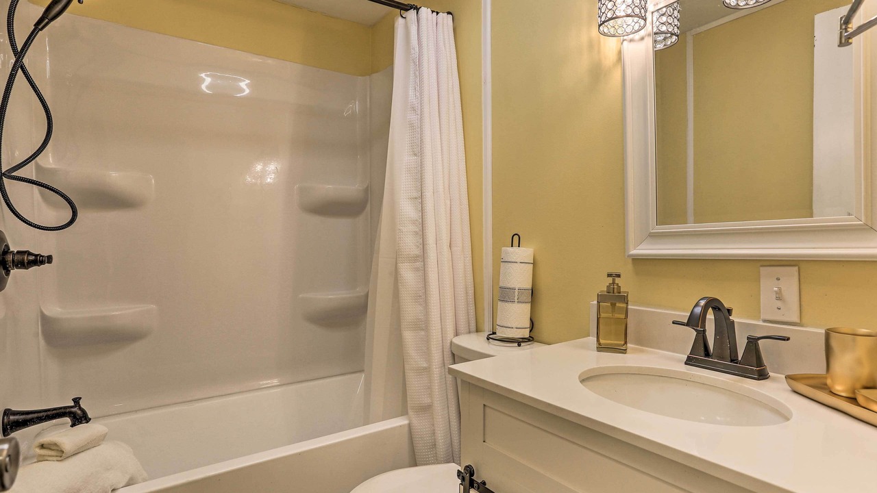 Photo of Bathroom in Greentown