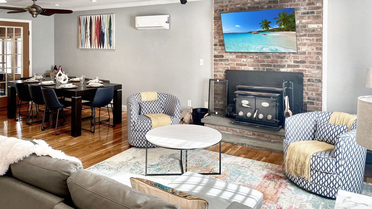 Photo of Livingroom in Woodbury