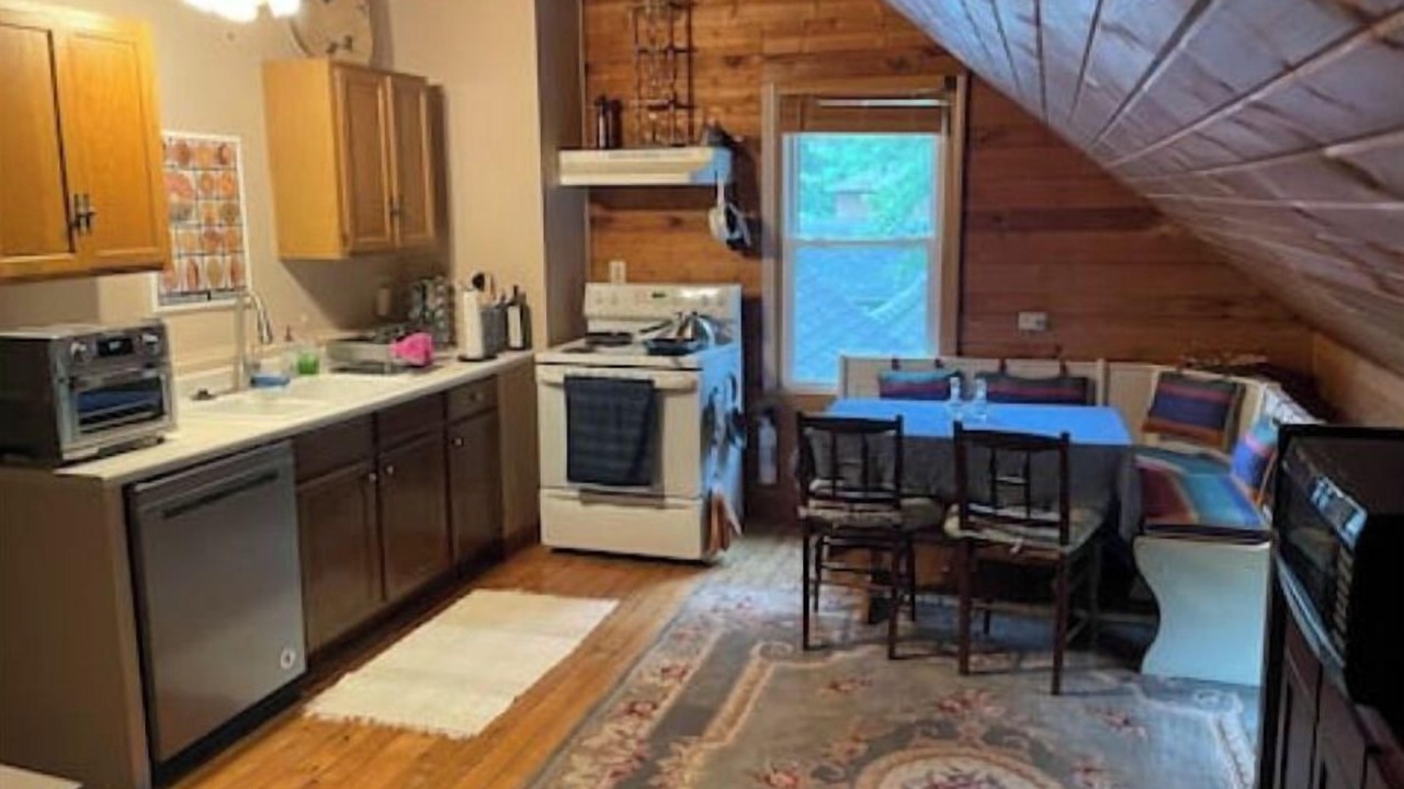 Photo of Kitchen in Berea