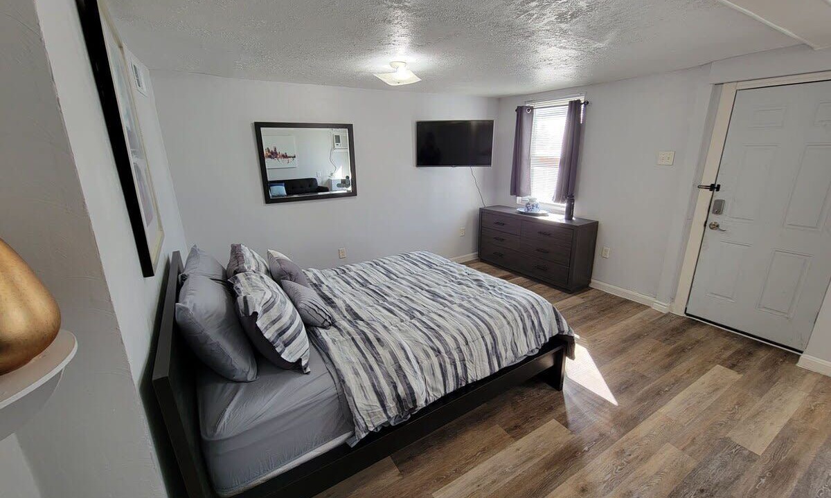 Photo of Bedroom in Marshall-Shadeland