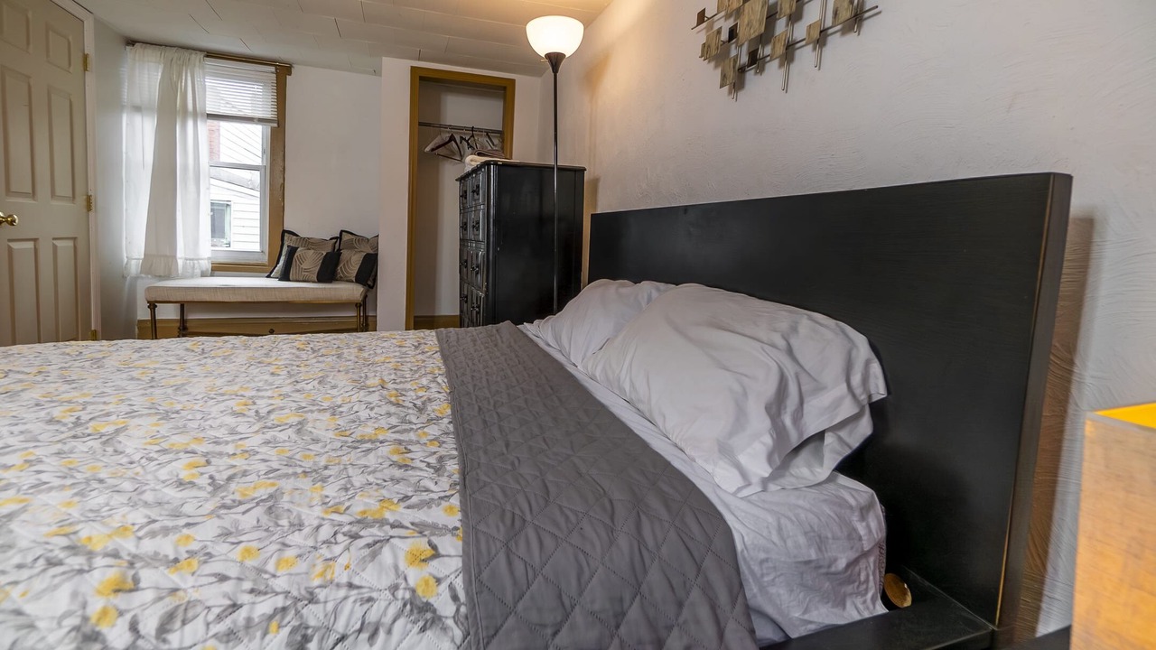 Photo of Bedroom in Bloomfield