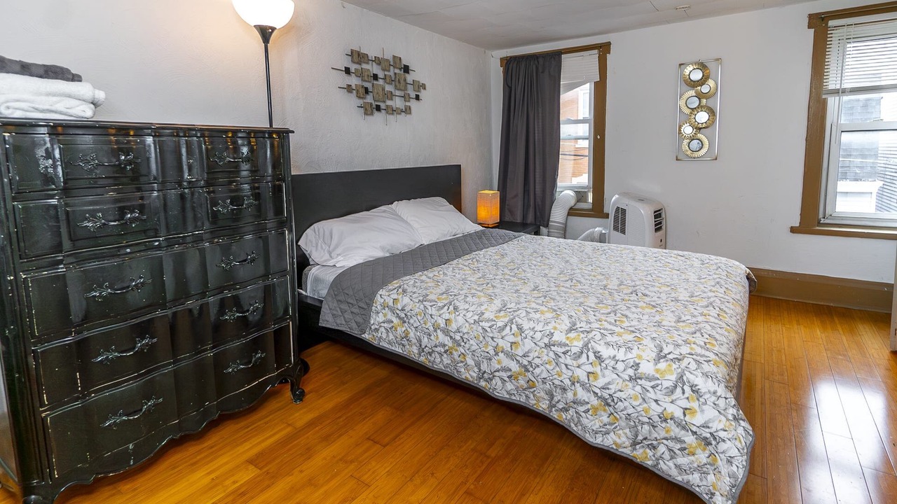 Photo of Bedroom in Bloomfield