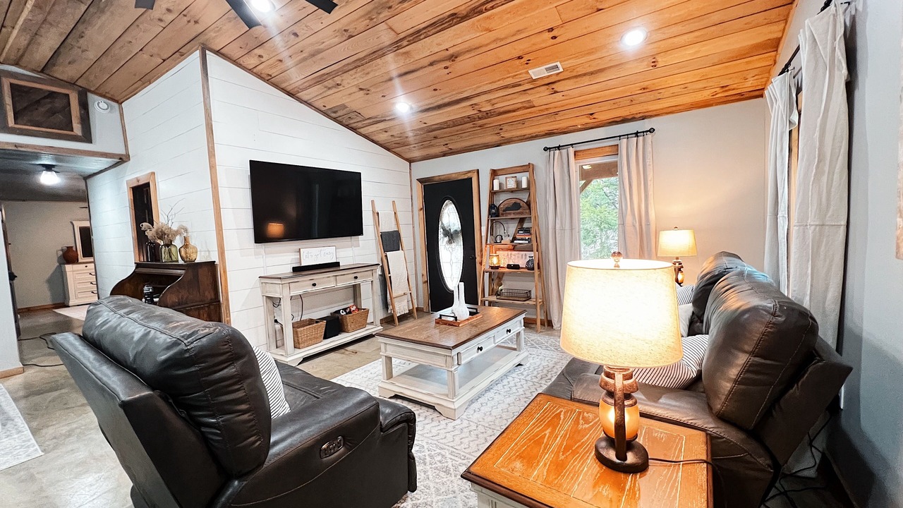 Photo of Livingroom in Pittsburg