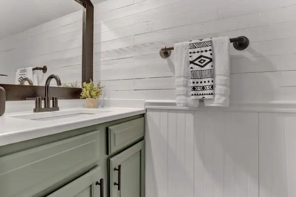 Photo of Bathroom in White Haven