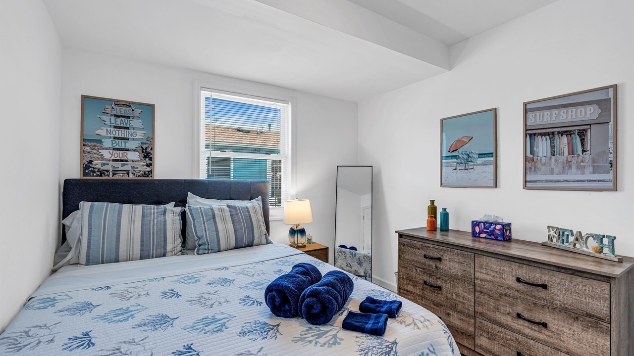 Photo of Bedroom in Wall