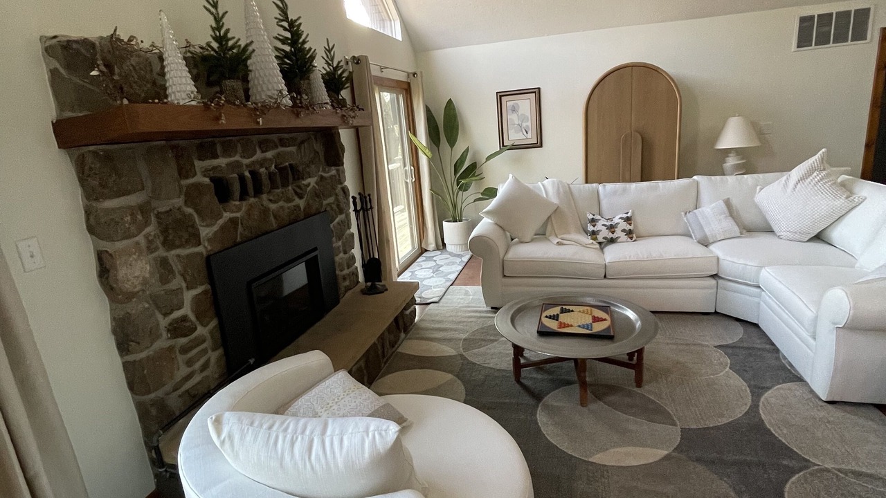 Photo of Livingroom in Spring Gap