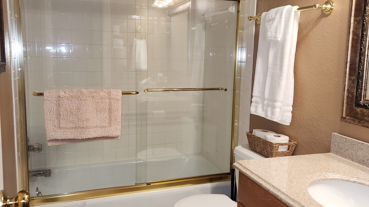 Photo of Bathroom in Maryville