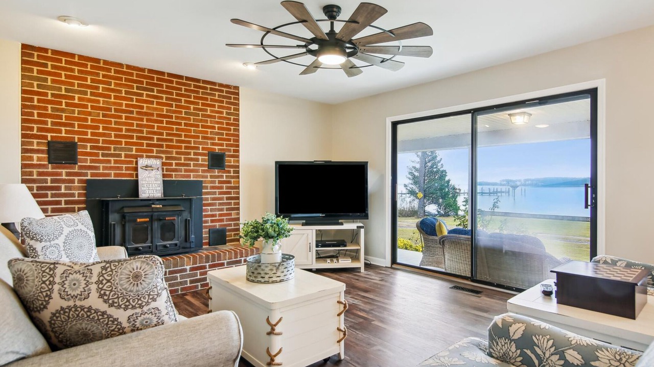 Photo of Livingroom in Cambridge