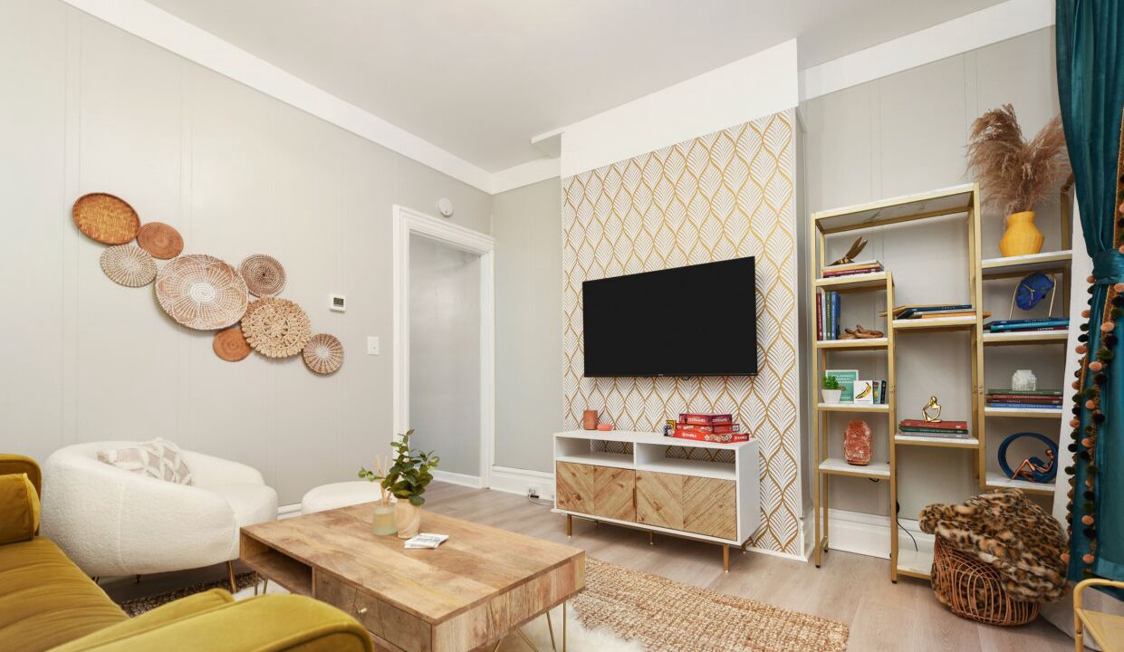 Photo of Livingroom in Lawrenceville