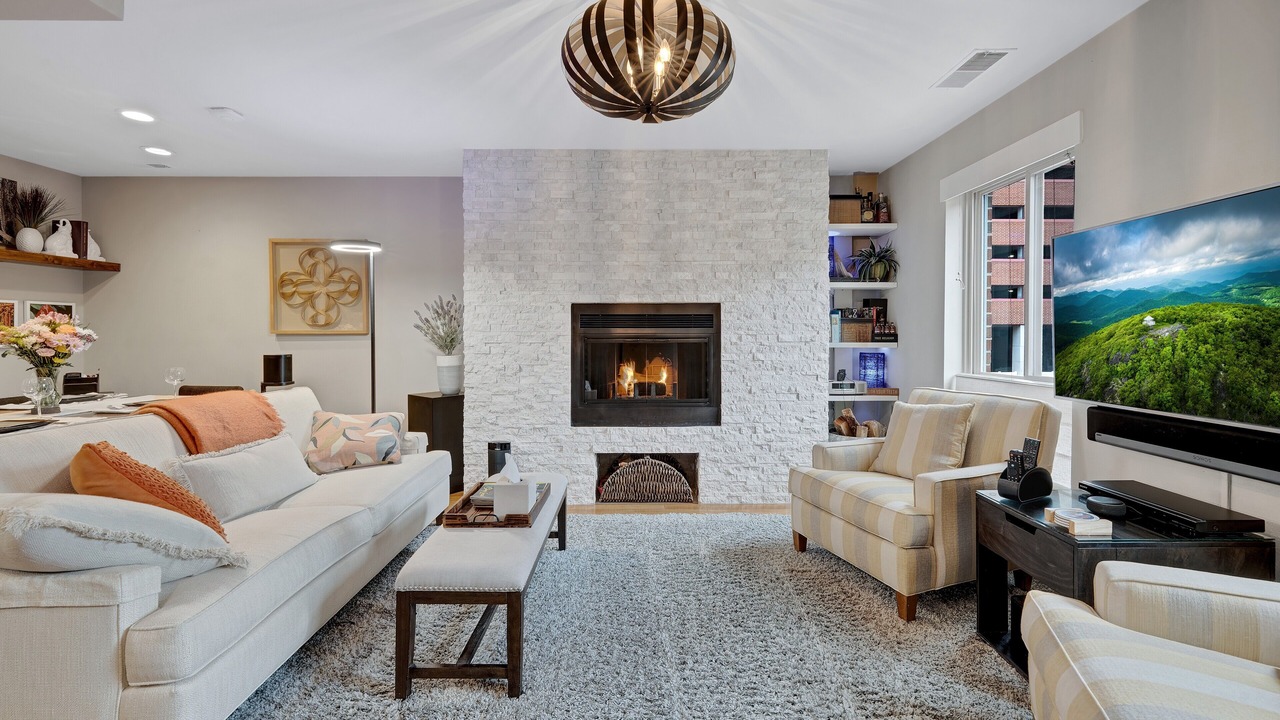 Photo of Livingroom in Downtown Baltimore