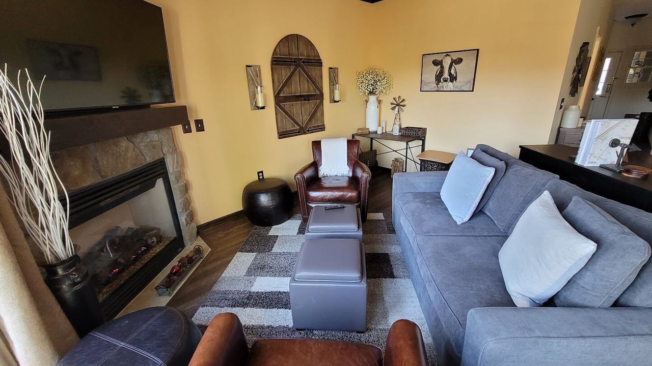 Photo of Livingroom in Vernon
