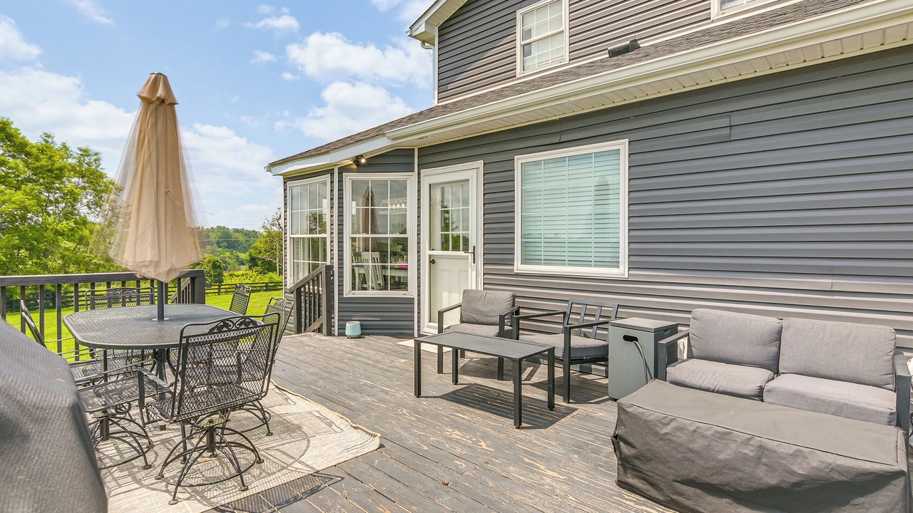 Photo of Outdoor in Berry