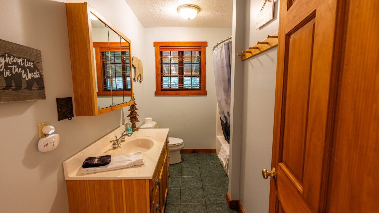 Photo of Bathroom in Confluence