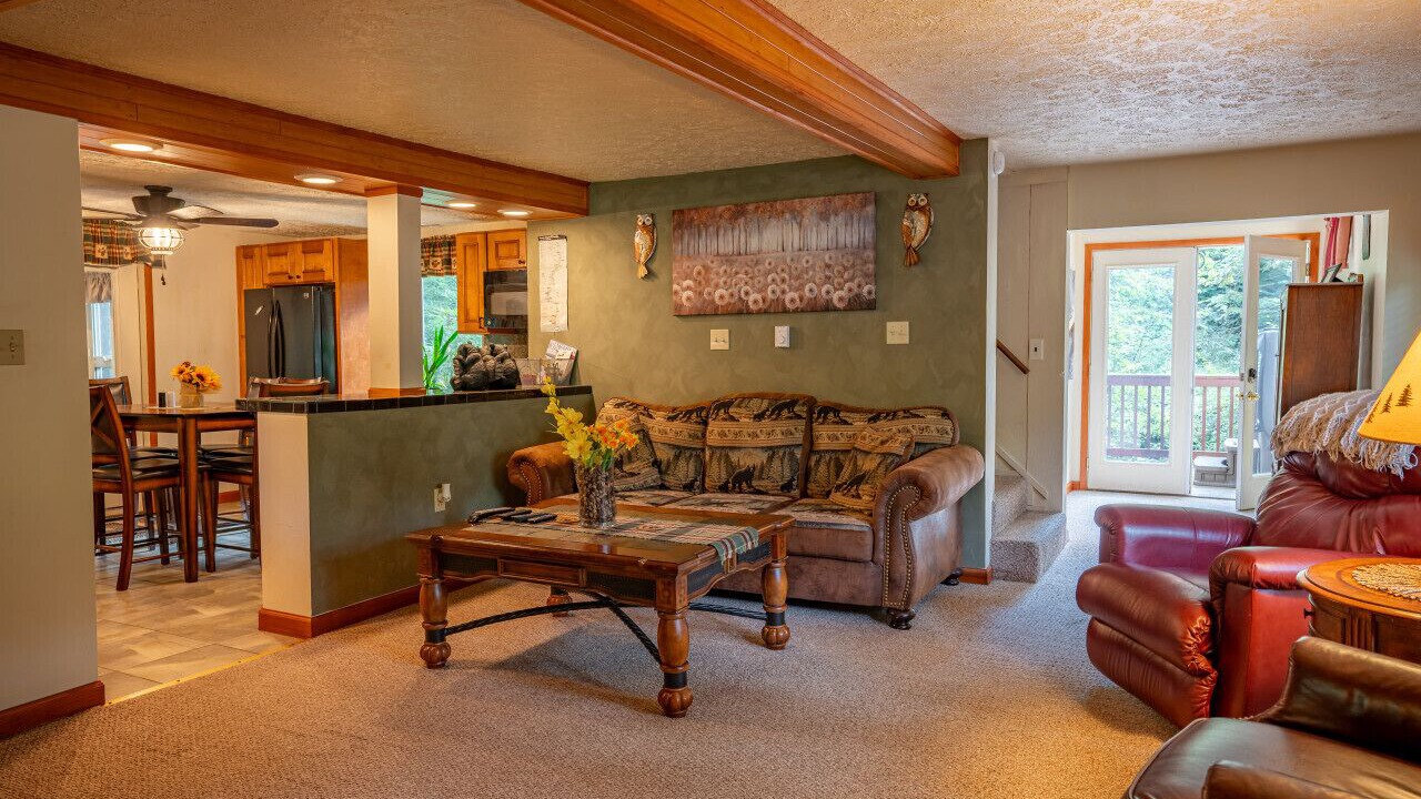 Photo of Livingroom in Confluence