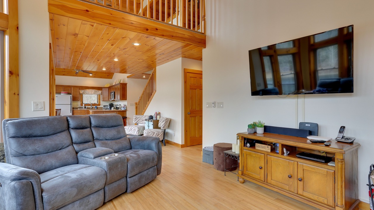 Photo of Livingroom in Hancock