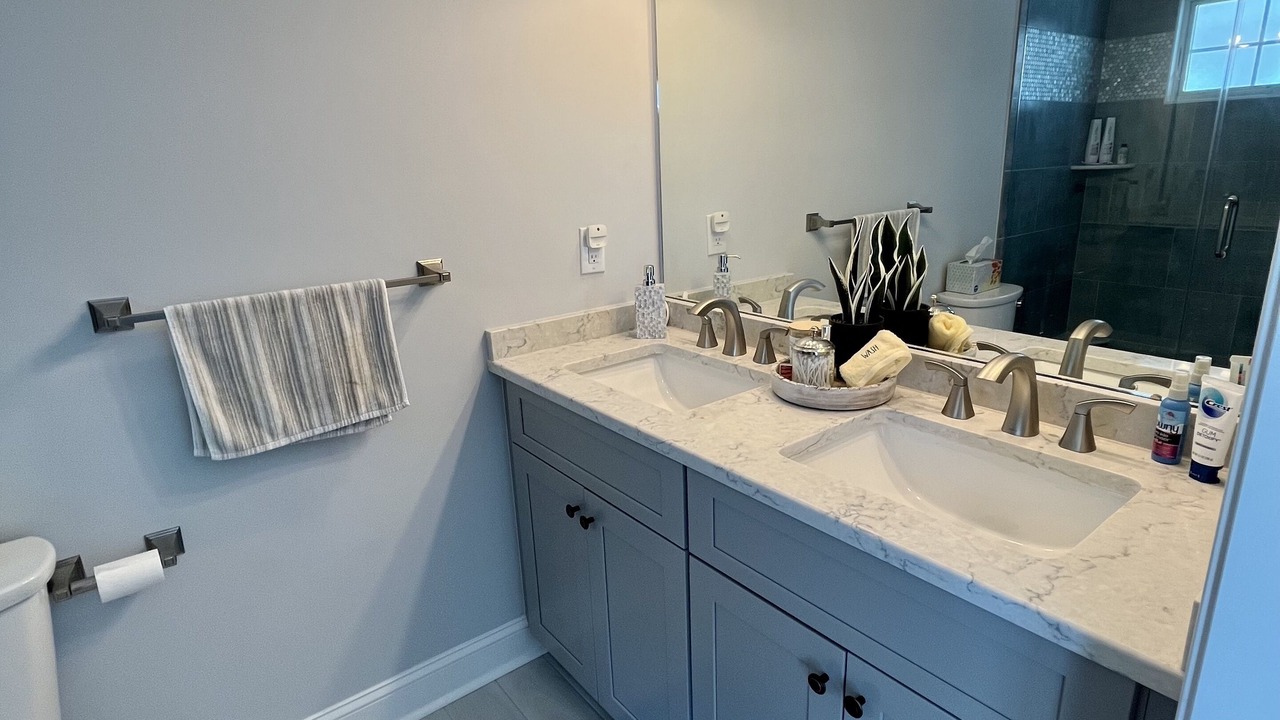 Photo of Bathroom in Townsend's Inlet