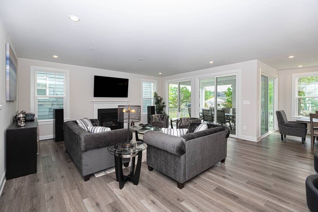 Photo of Livingroom in Bayside