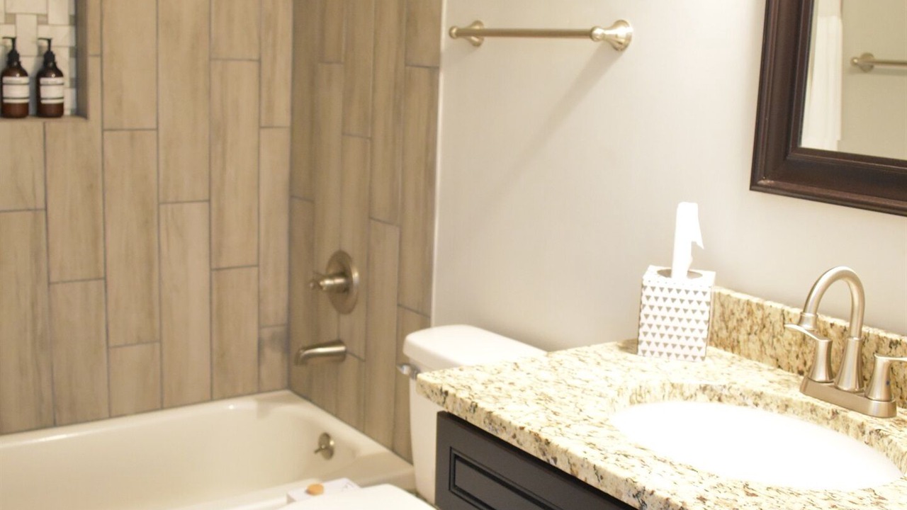 Photo of Bathroom in Roselawn Finance