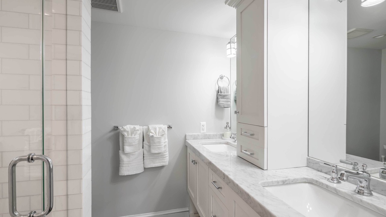 Photo of Bathroom in Lambertville