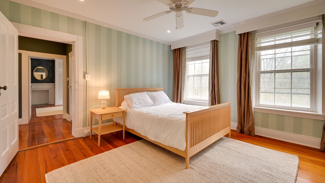 Photo of Bedroom in Boonsboro
