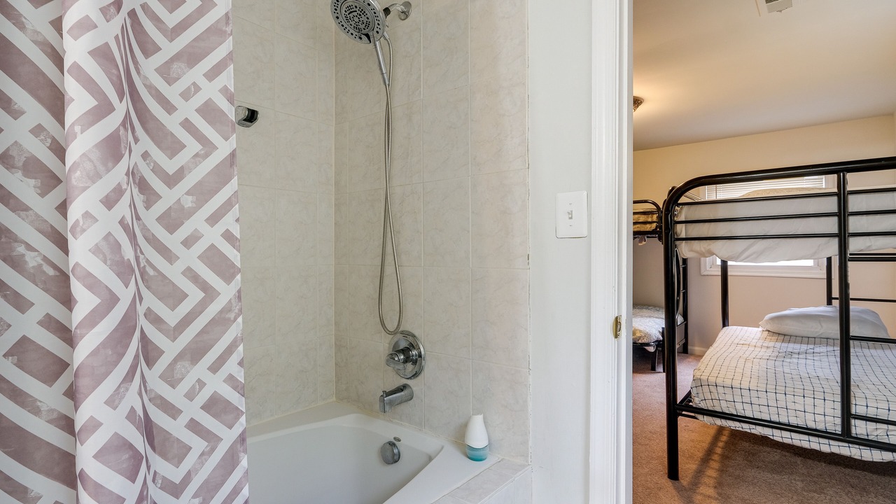 Photo of Bathroom in Triangle