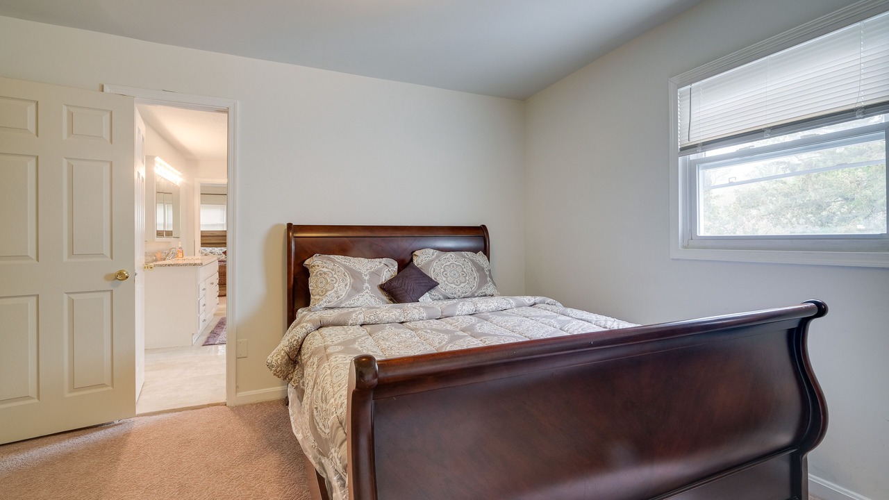 Photo of Bedroom in Triangle