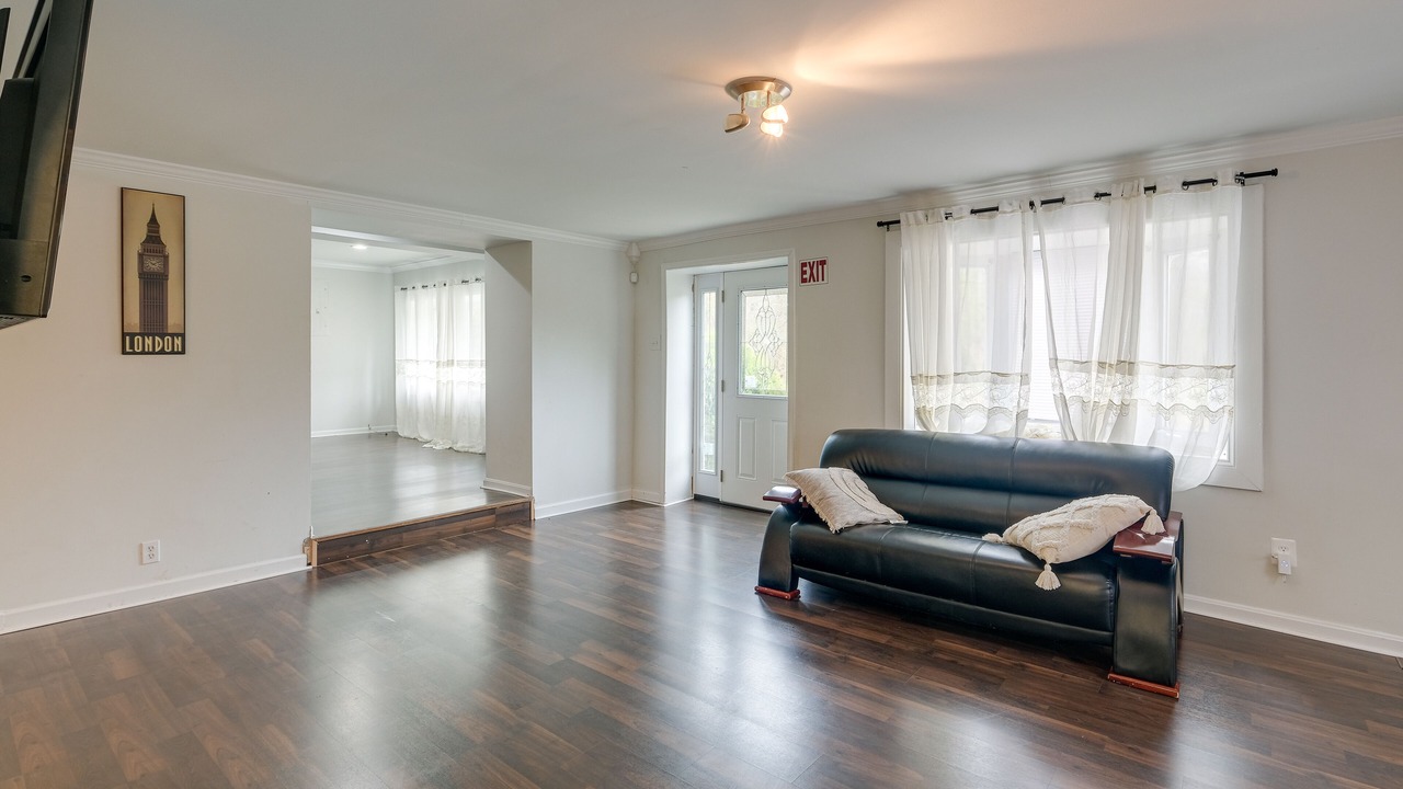 Photo of Livingroom in Triangle