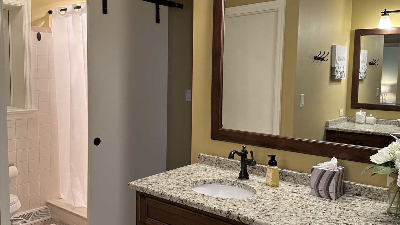 Photo of Bathroom in Blue Ball