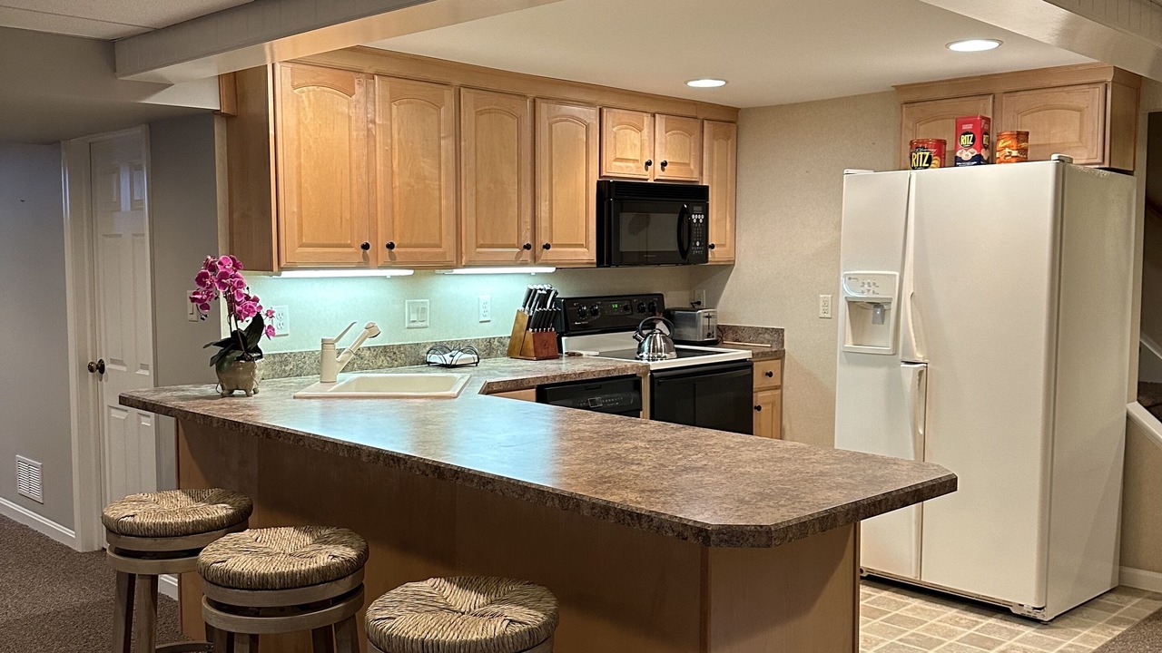Photo of Kitchen in Blue Ball