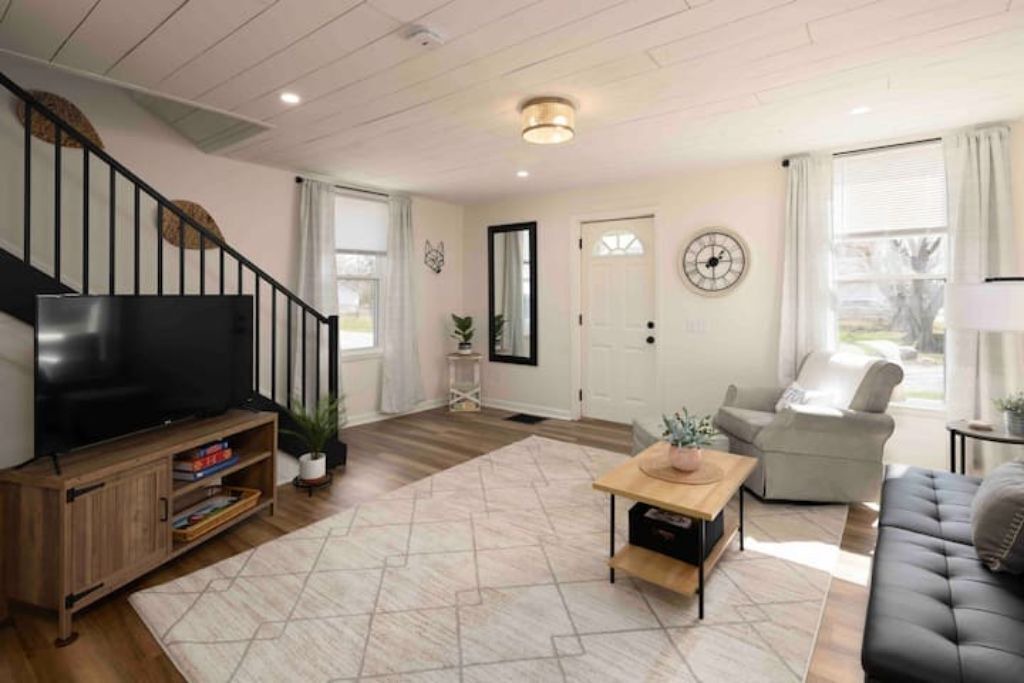 Photo of Livingroom in Ross