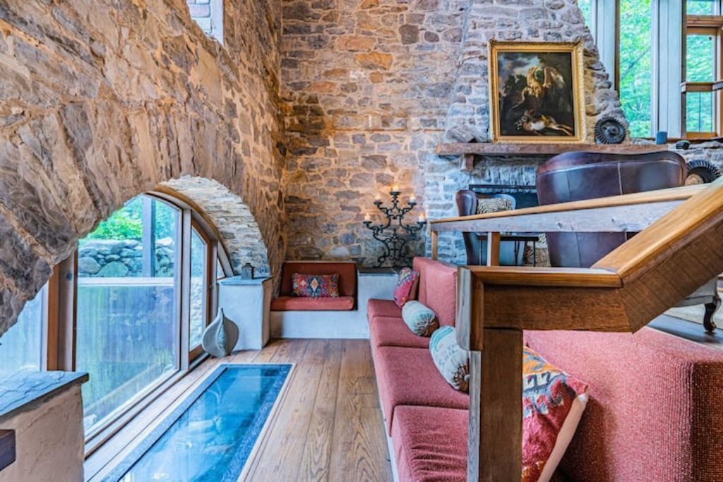 Photo of Livingroom in Schooleys Mountain