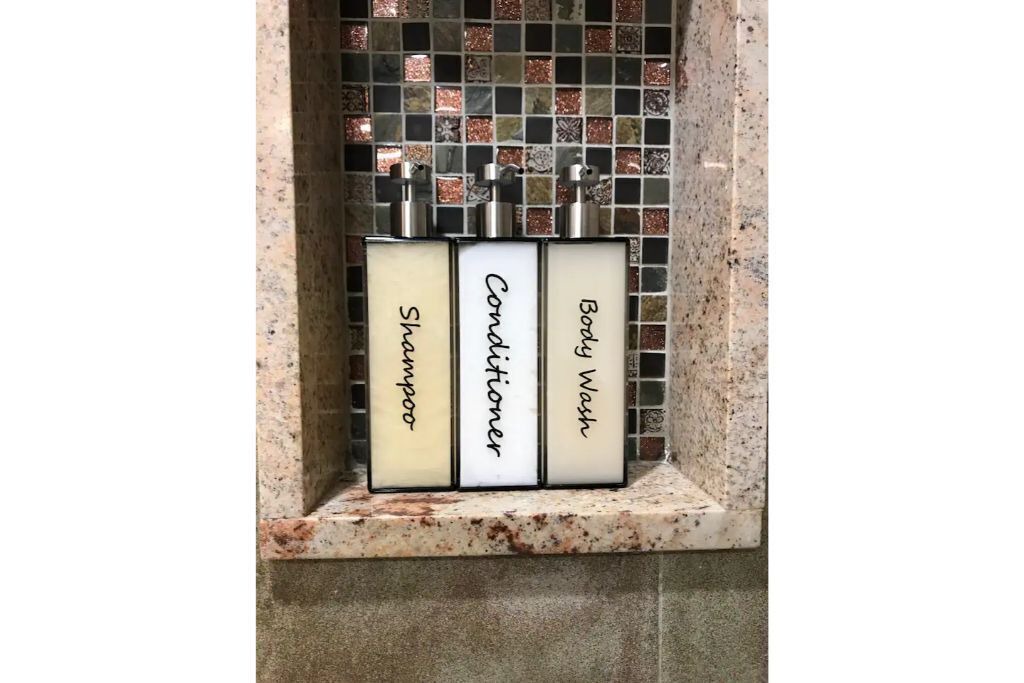 Photo of Bathroom in Bushwick