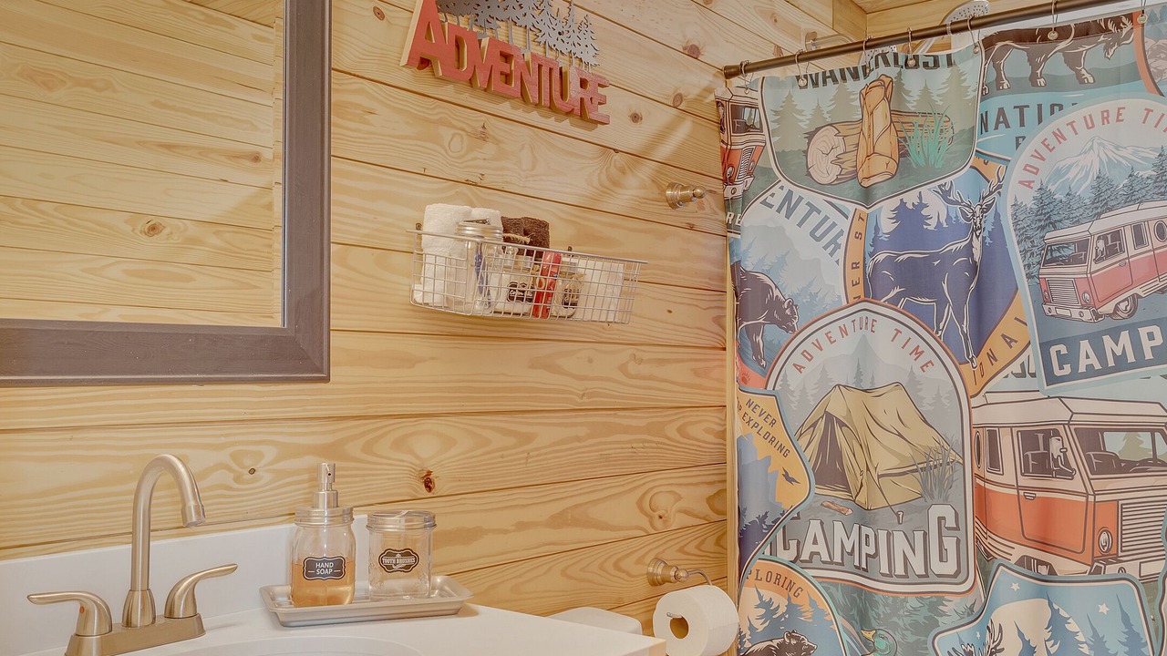 Photo of Bathroom in White County