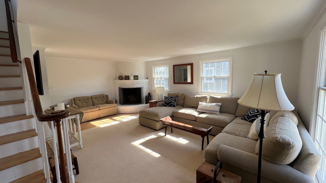Photo of Livingroom in Avon