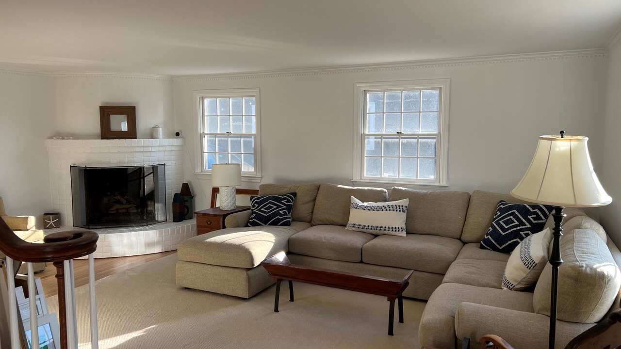 Photo of Livingroom in Avon