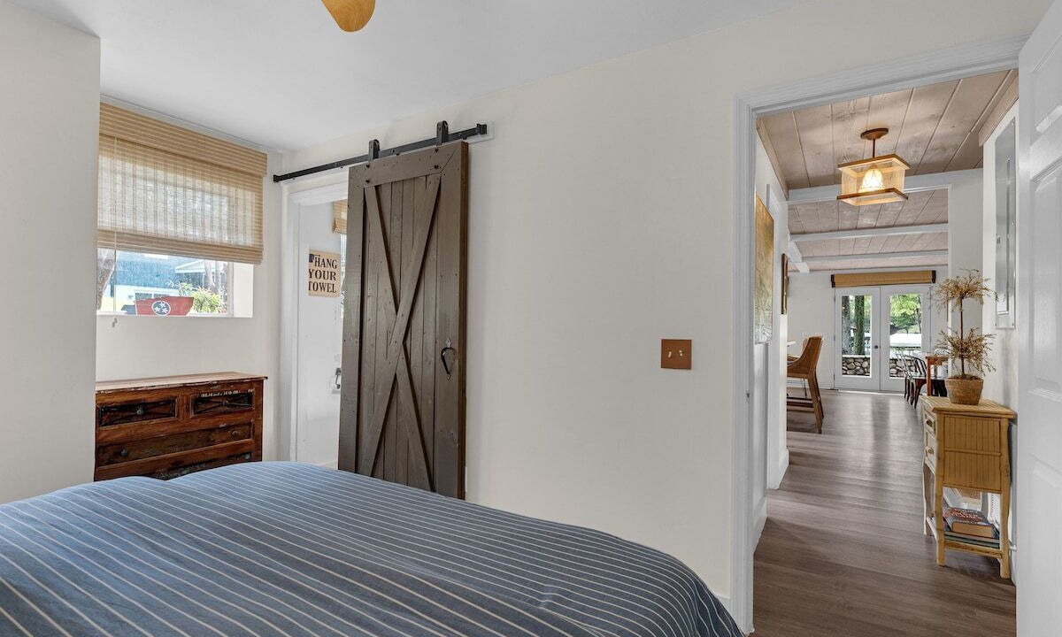 Photo of Bedroom in Ten Mile