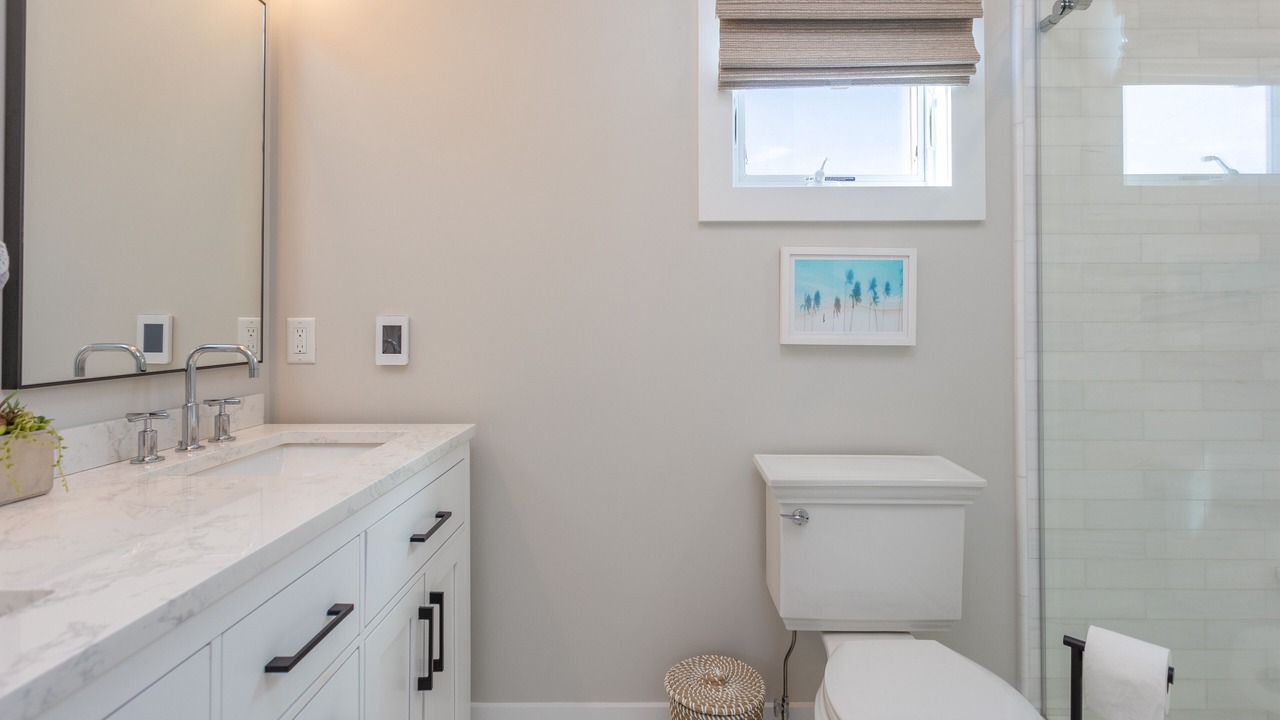 Photo of Bathroom in Ship Bottom